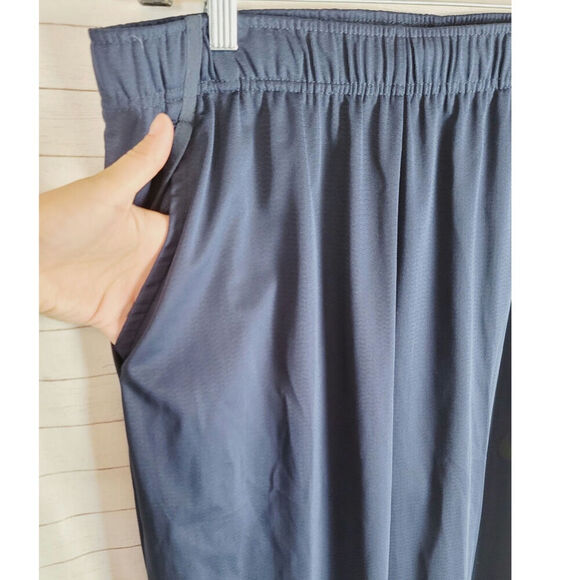 NIKE STANDARD FIT TRAINING PANTS IN NAVY, SZ LARGE - Picture 5 of 15